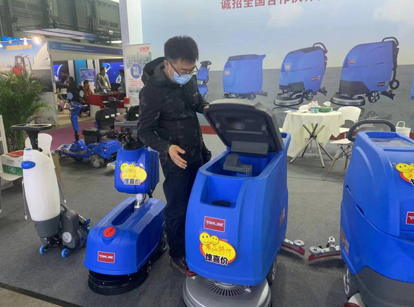 钦州坦洁洗地机公司致力于电动洗地机的生产、销售和服务百家